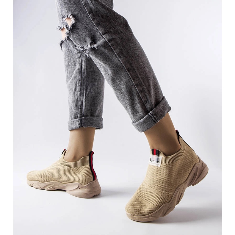 Tmavě béžové slip-on tenisky značky Greco béžový 1