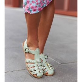 Zelené sandály zdobené kamínky od Gaetano zelená 2