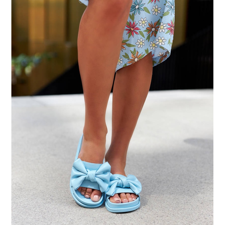 Modré slidery s mašlí od Servigliano modrý 1