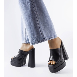 Černé klouzačky na vysokém podpatku značky Mertzon černá 1