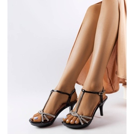 Černé sandály na jehlici s kubickými zirkony Franc černá 1 Černé sandály na jehlici s kubickými zirkony Franc černá 1