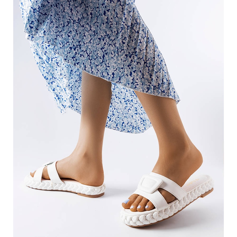 Bílé pantofle Francesco na platformě bílý 2