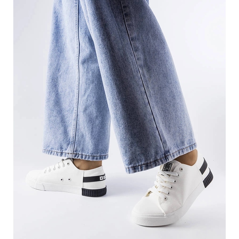 Bílé tenisky Big Star LL274039 bílý 1