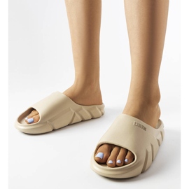 Béžové pantofle Big Star LL274593 béžový 1