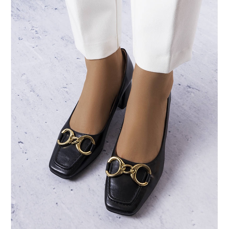 Černé lodičky s hranatou špičkou z Neufville černá 2