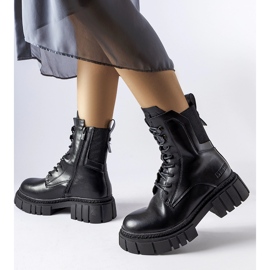 Černé izolované dělníky Big Star MM274581 černá 1