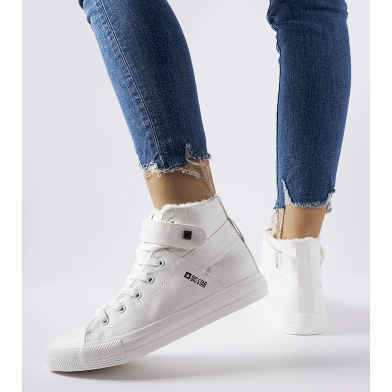 Bílé zateplené tenisky Big Star V274541F bílý 1