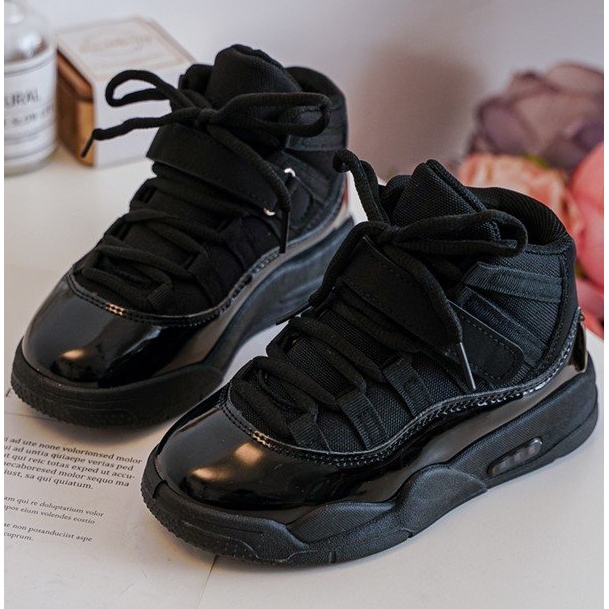 Dětské sportovní šněrovací boty černá Darina 1