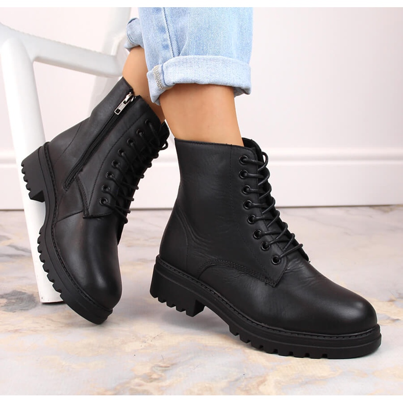 Dámské kožené kozačky, zateplené, černé, T.Sokolski Z23-317 černá 1