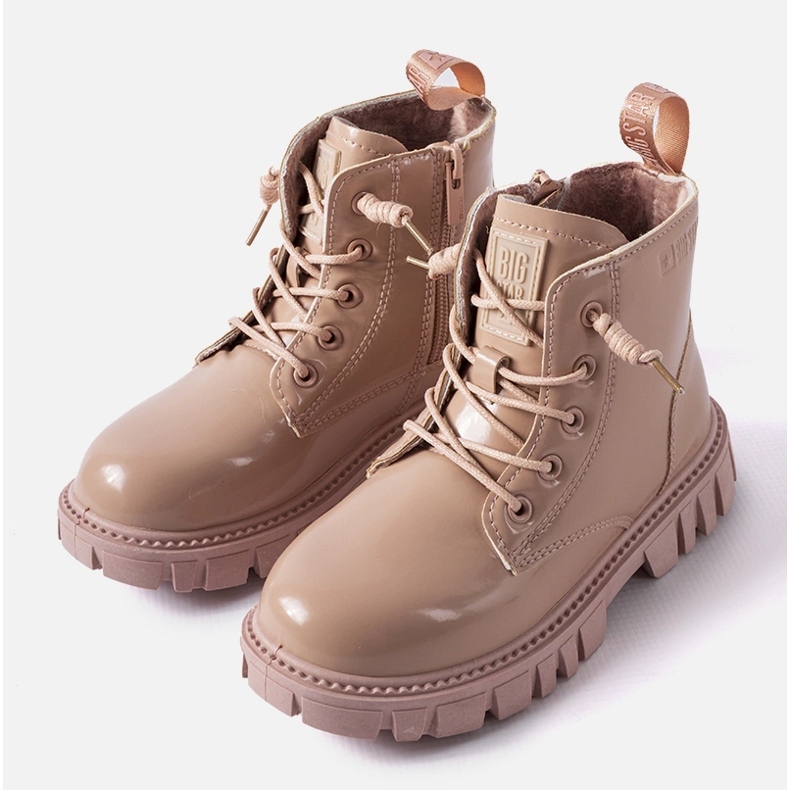 Růžové lakované kotníkové boty Big Star MM374144 růžový 1