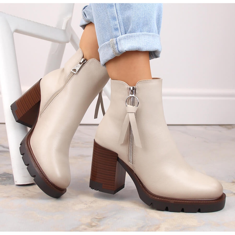 Béžové zateplené dámské kotníkové boty a platforma Vinceza 58103 béžový 1