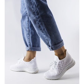 Bílé sportovní tenisky Dunes bílý 1 Bílé sportovní tenisky Dunes bílý 1