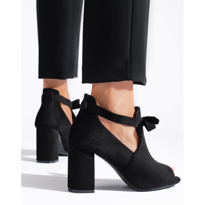 W. Potocki Jarní dámské semišové kozačky značky Potocki černá 1