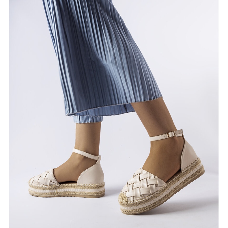 Béžové espadrilky na platformě od Gour béžový 2 Béžové espadrilky na platformě od Gour béžový 2