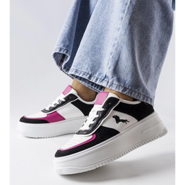 Černo-růžové tenisky na platformě od Gidle černá 1 Černo-růžové tenisky na platformě od Gidle černá 1