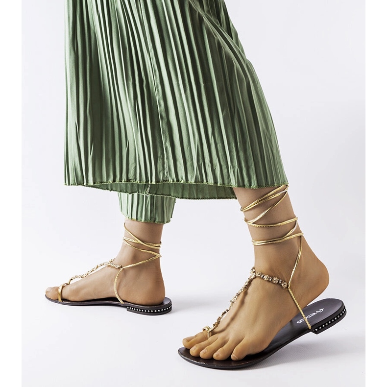 Zlaté sandály s kamínky z Troghi zlatý 1