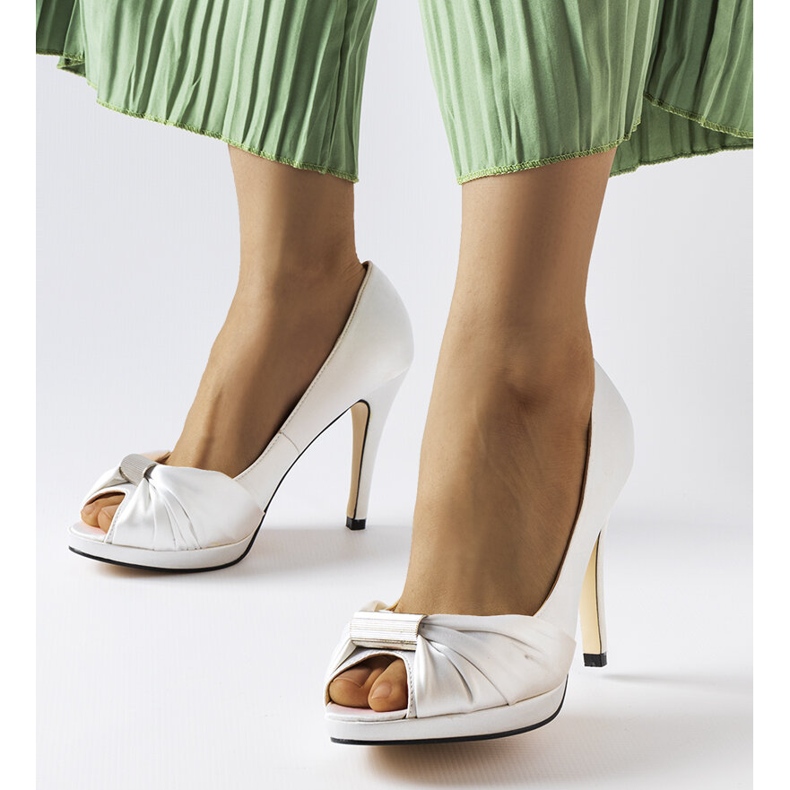 Paré bílé lodičky s otevřenou špičkou bílý 1