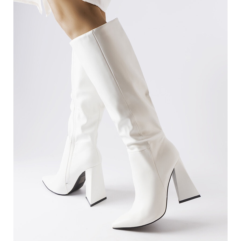 Bílé holínky Medicina na sloupku bílý 1