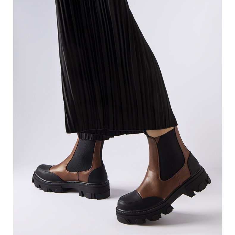 Hnědé nazouváky značky Sibyla hnědý 1