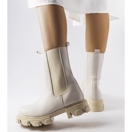 Béžové pracovní boty od Vallejo béžový 1