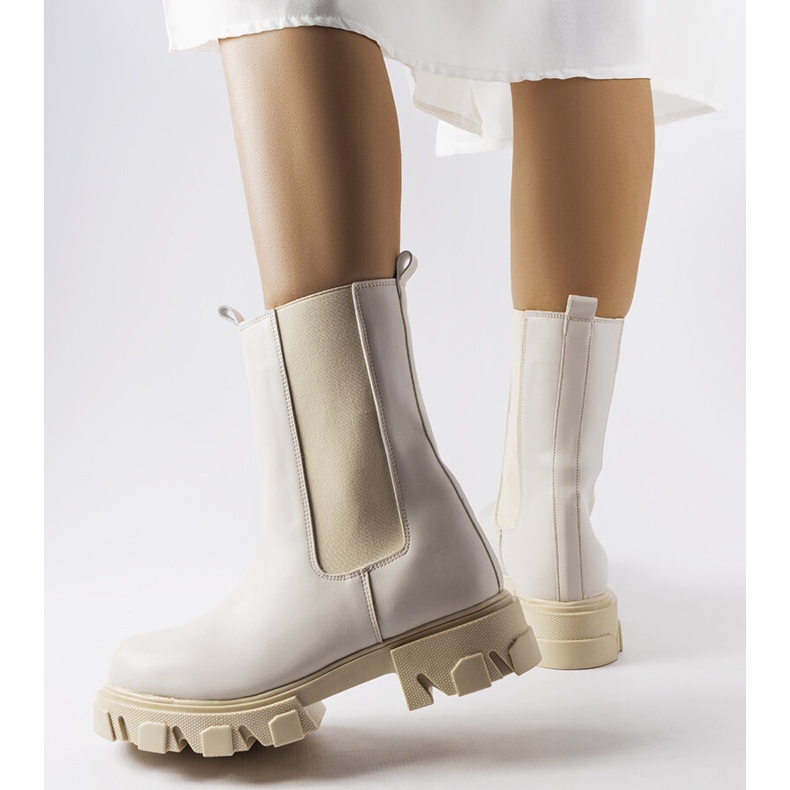 Béžové pracovní boty od Vallejo béžový 1