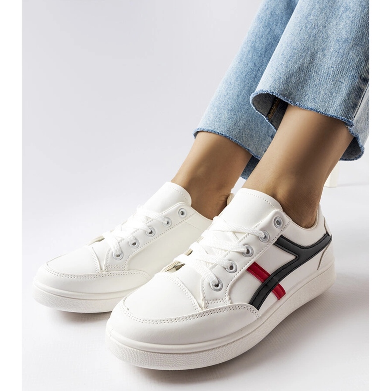 Bílé ploché tenisky od Bonafous bílý 1