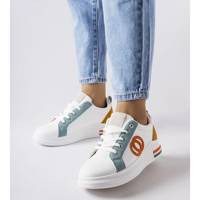 Inna Bílé tenisky s barevnými vsadkami od Passaic bílý 1