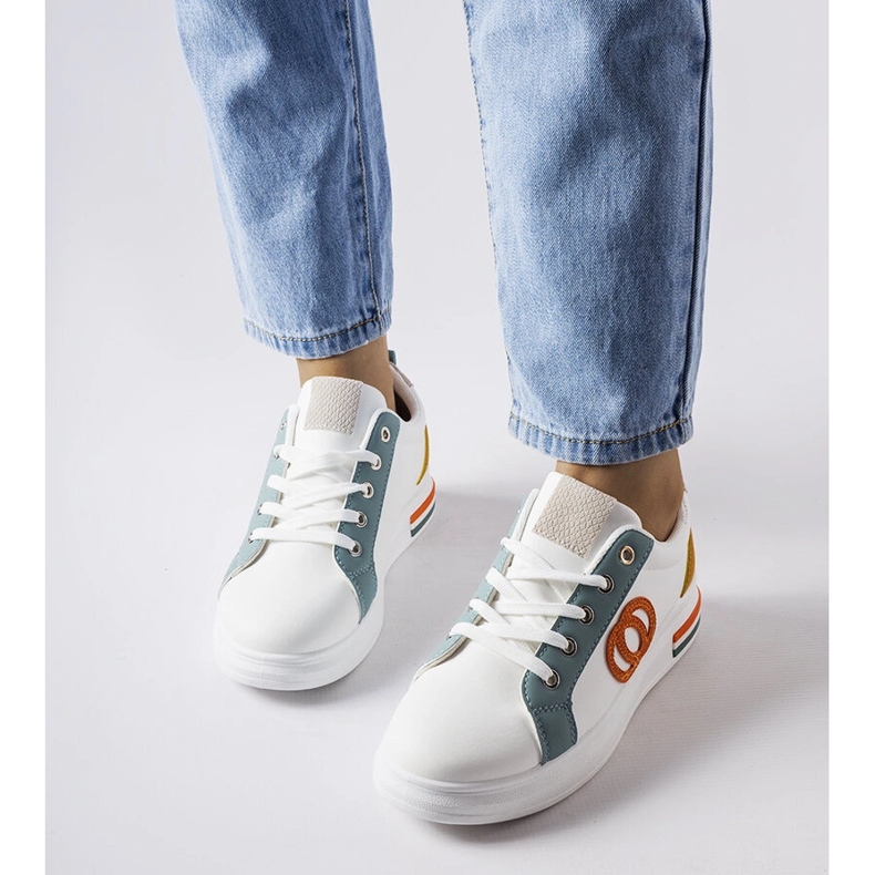 Inna Bílé tenisky s barevnými vsadkami od Passaic bílý 2