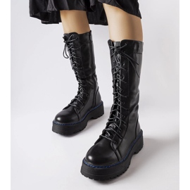 Černé zateplené kozačky na platformě Hide černá 1