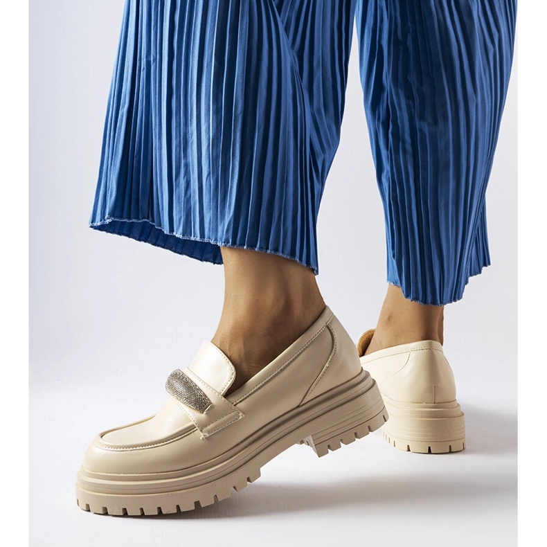 Béžové mokasíny s kamínky z Hartfordu béžový 1