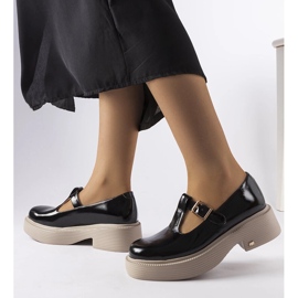 Inna Černé lakované boty Karino černá 1