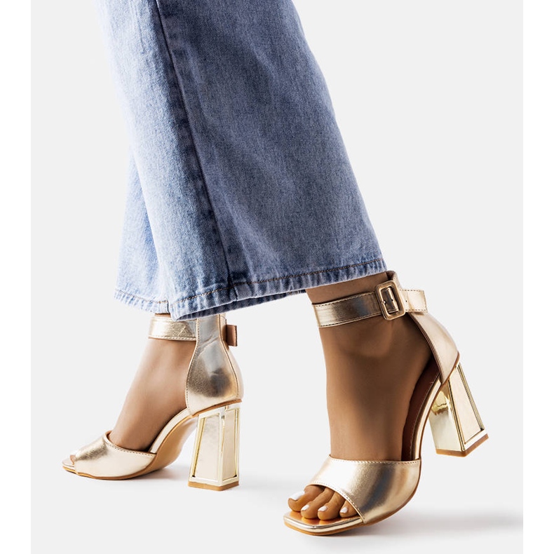 Zlaté blokové sandály Marlens zlatý 1