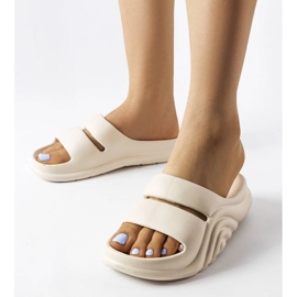 Béžové gumové skluzavky od Geneve béžový 1