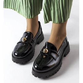 Černé lakované boty značky Stella černý 1