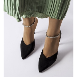 Černé sandály na podpatku Claude černá 1