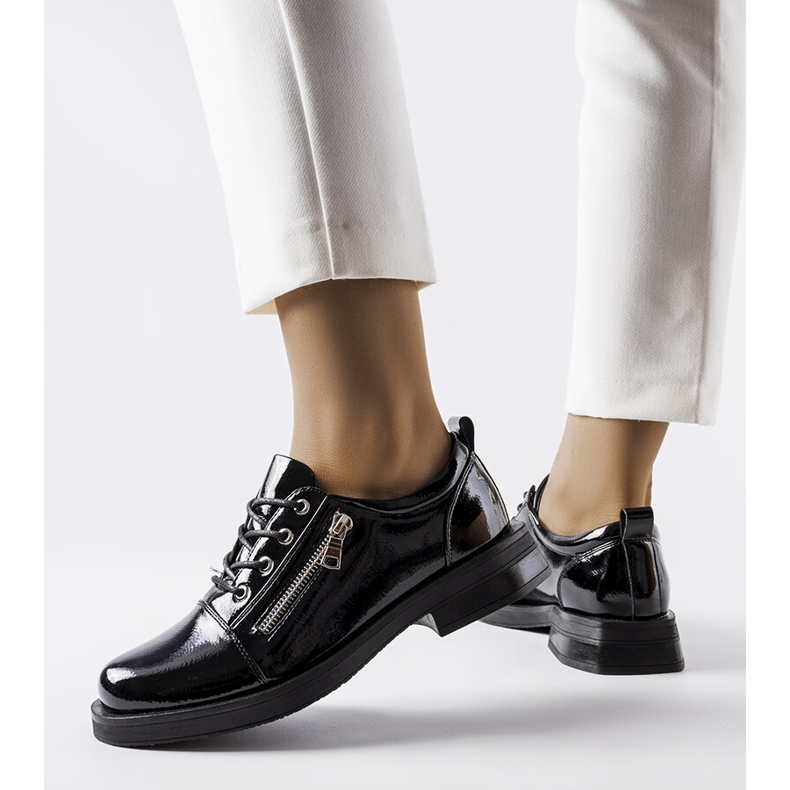 Inna Dámské černé lakované boty Diamante černá 1