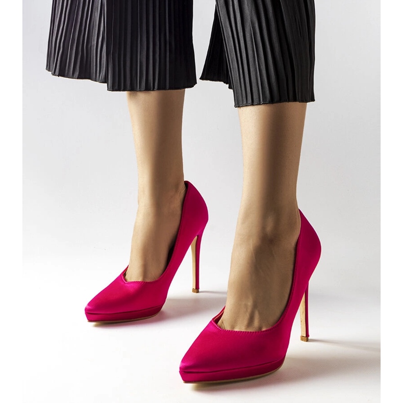 Růžové saténové lodičky od Silje růžový 1