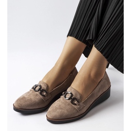 Hnědé semišové mokasíny na klínku od Erin hnědý 1