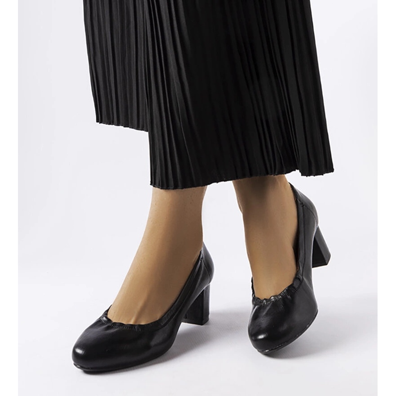 Inna Černé lodičky Ploufe na bloku černá 2