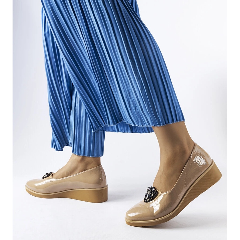 Béžové lakované baleríny se zdobením Mellori béžový 2