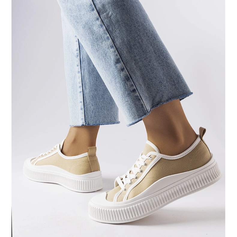 Béžové tenisky na platformě od Alfianello béžový 1