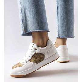 Inna Bílé tenisky zdobené monogramem Isidor bílý 1