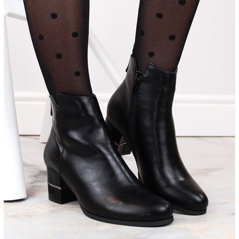 M. DASZYŃSKI Černé teplé Chelsea boty na sloupku od M. Daszyńského černá 2