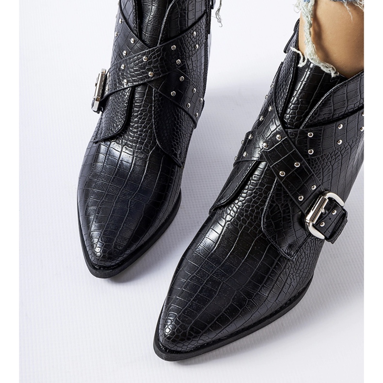 Černé kovbojské boty Corrado na vysokém podpatku černá 1