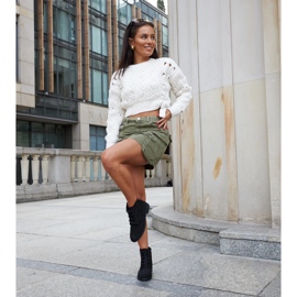 Černé kotníkové boty zdobené zirkony Melisurgo černá 1