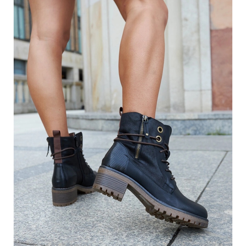 Černé zateplené boty Howarth černý 1