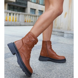 Hnědé kozačky na platformě Ugo hnědý 2