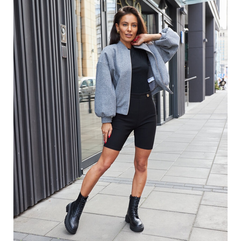 Černé kozačky zdobené prošíváním Nicla černá 1 Černé kozačky zdobené prošíváním Nicla černá 1