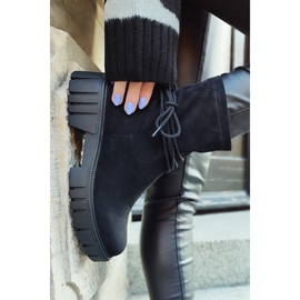 Černé dámské kozačky s elastickým svrškem černá 1 Černé dámské kozačky s elastickým svrškem černá 1