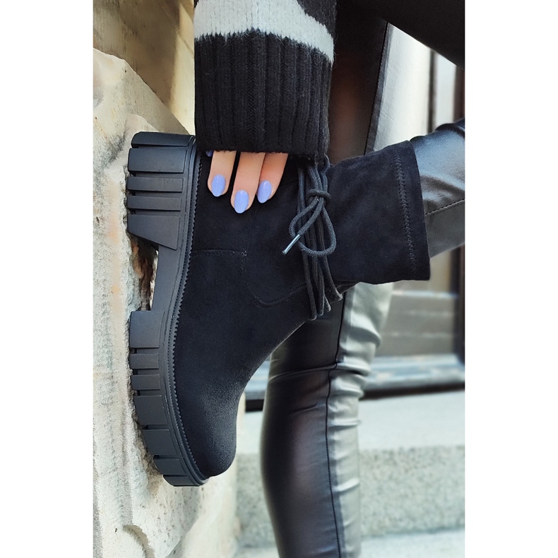 Černé dámské kozačky s elastickým svrškem černý 1